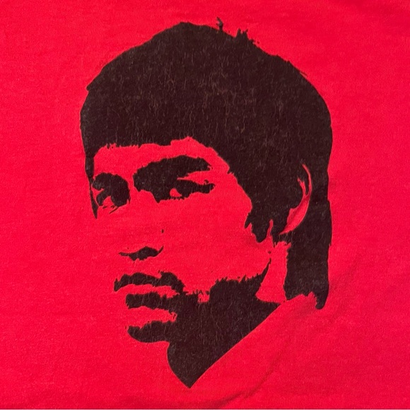 Vintage Y2K t-shirt with iconic portrait of Bruce Lee in unique felted graphic - Picture 1 of 4